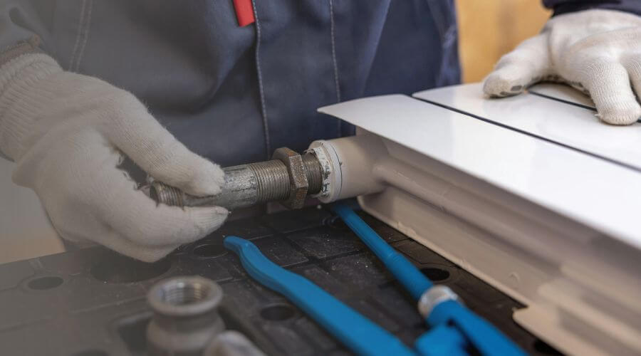 Professional water heater repair services in Dale, IL